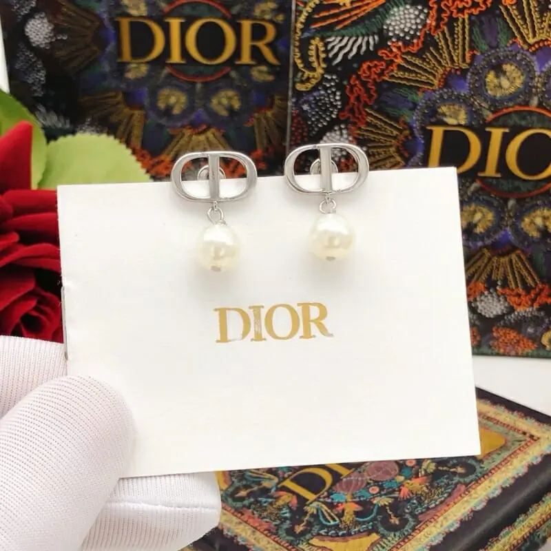 christian dior boucles doreilles pour femme s_123a1571